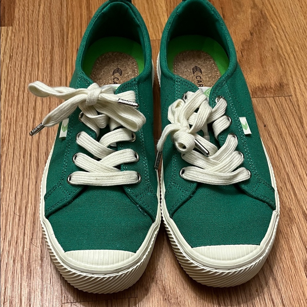 Cariuma OCA Canvas Green Sneakers